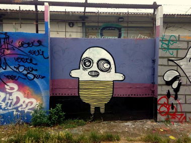 Graffiti Street Art - Photo by dirtyartterror - INFOPAPA, BUDAPEST, HUNGARY (2014)