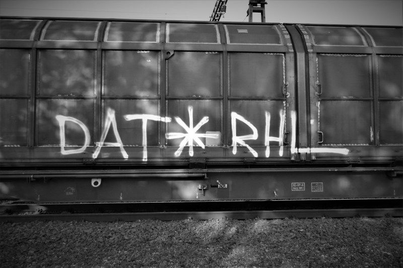 Graffiti Train - Photo by dirtyartterror
