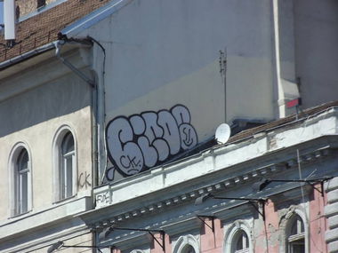 Graffiti Bombing in Budapest - Photo by dirtyartterror - cipoe (2017)