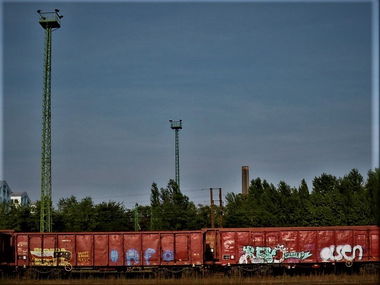 Graffiti Train - Photo by dirtyartterror - krtl, wurstbande, info (2010)