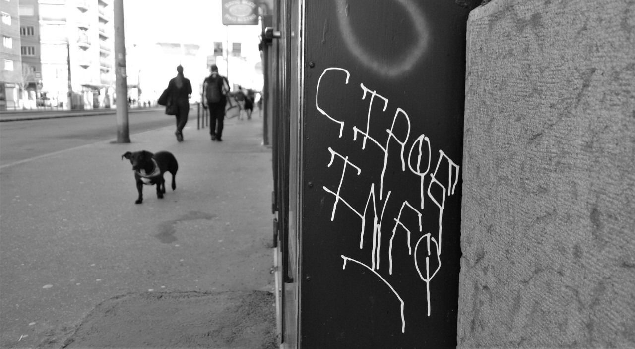 Graffiti Bombing - Photo by dirtyartterror - cipoe, info, budapest (2018)