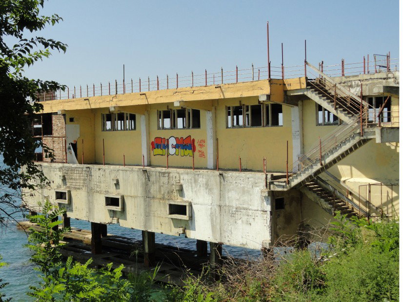 Graffiti Bombing - Photo by disma_ovosch