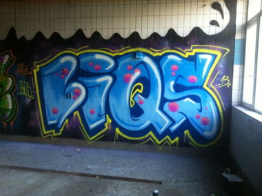 Graffiti Wall in Bonn - Photo by djangooo - liqs