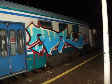 Graffiti Train - Photo by dkone