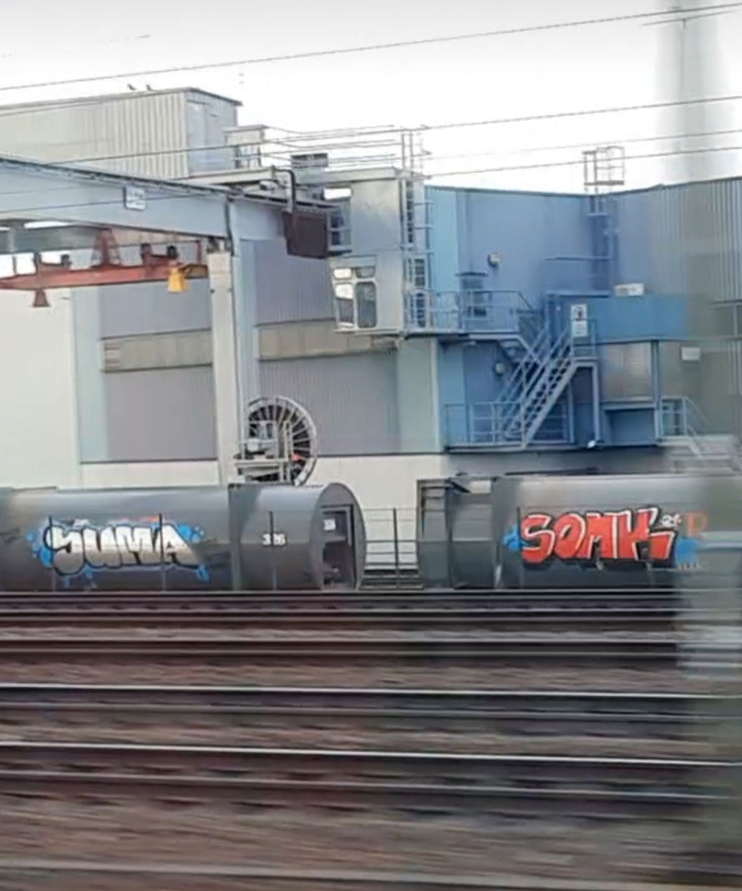 Graffiti Bombing in Köln - Photo by dmdyuma (2021)