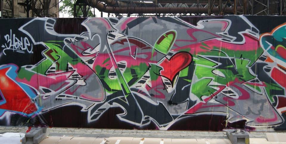 Graffiti Wall - Photo by doits