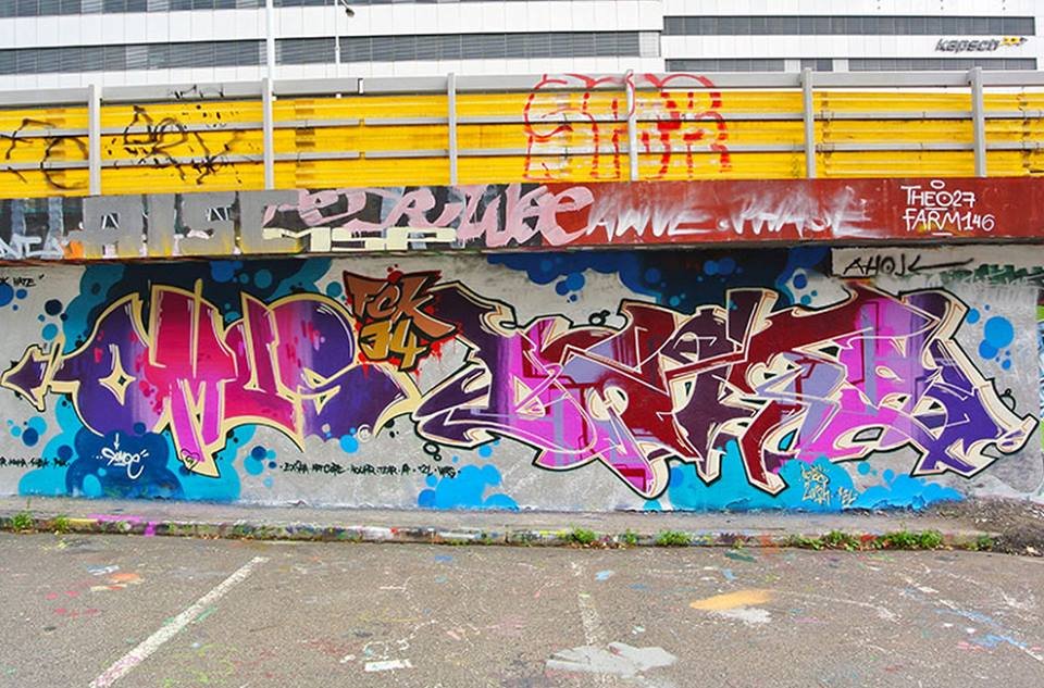 Graffiti Wall - Photo by doits