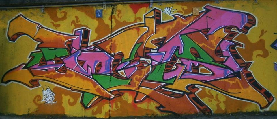 Graffiti Wall - Photo by doits