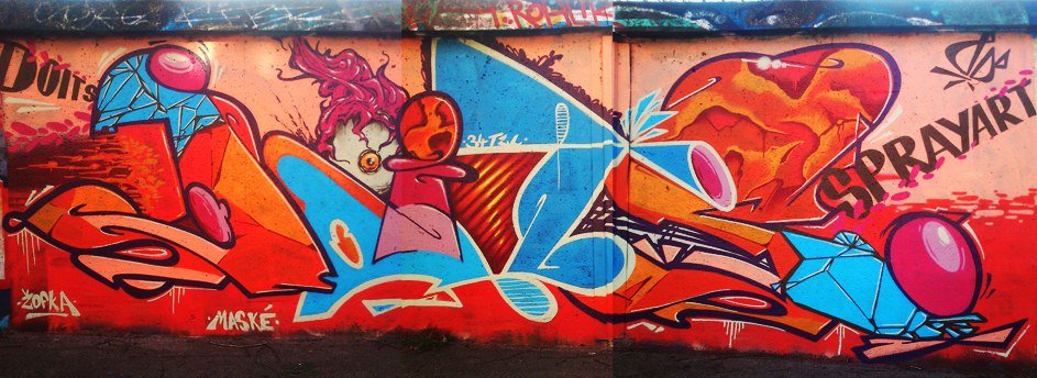 Graffiti Wall - Photo by doits