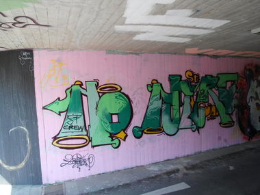 Graffiti Wall in Freiburg - Photo by dolores - freiburg, wall