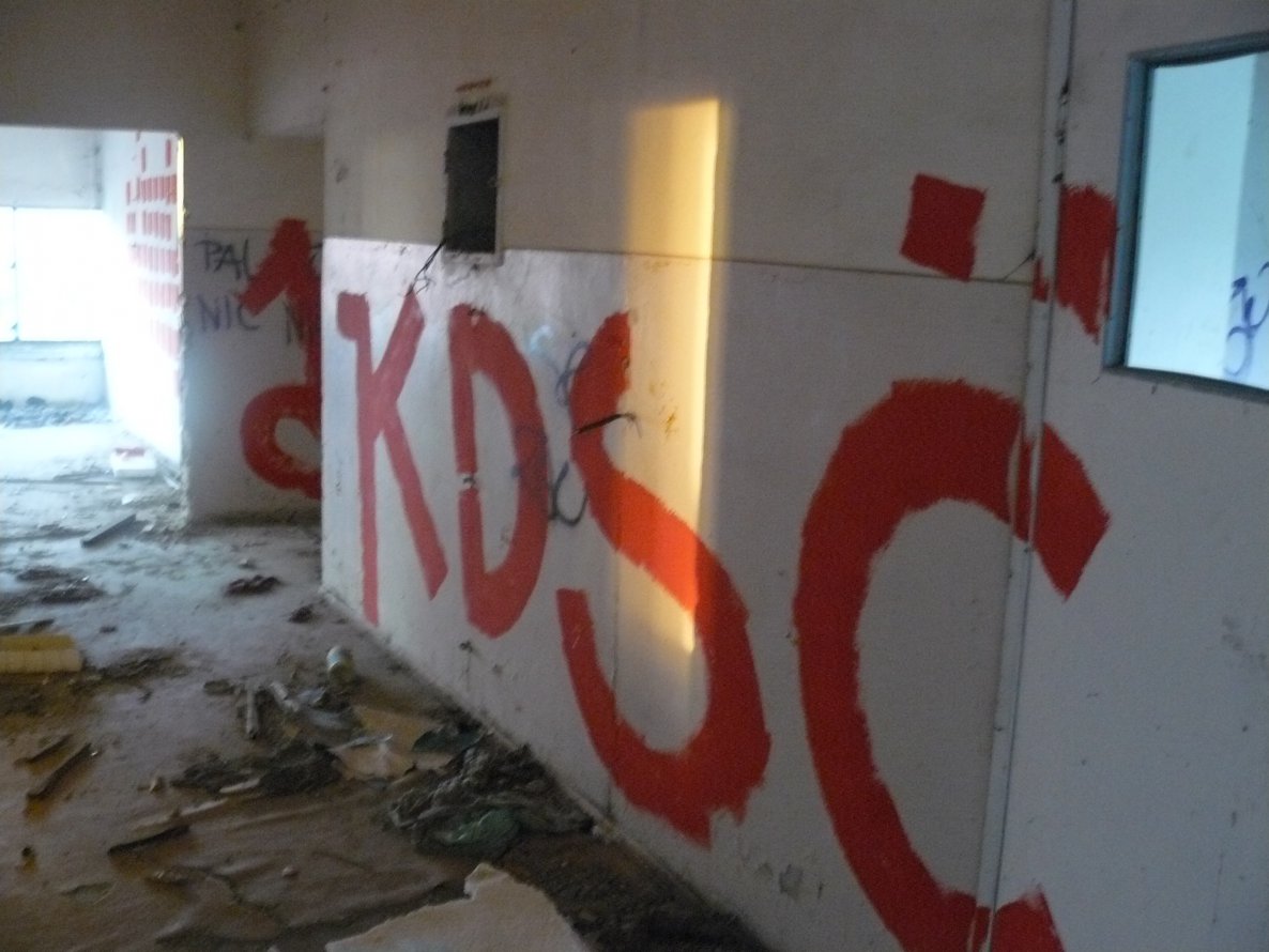 Graffiti Bombing - Photo by done8 - done, kdsc (2013)