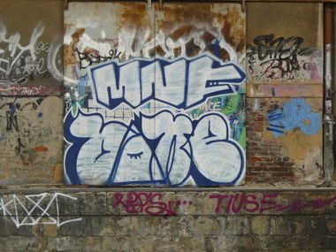 Graffiti Bombing - Photo by done8 - done, KDSC (2013)