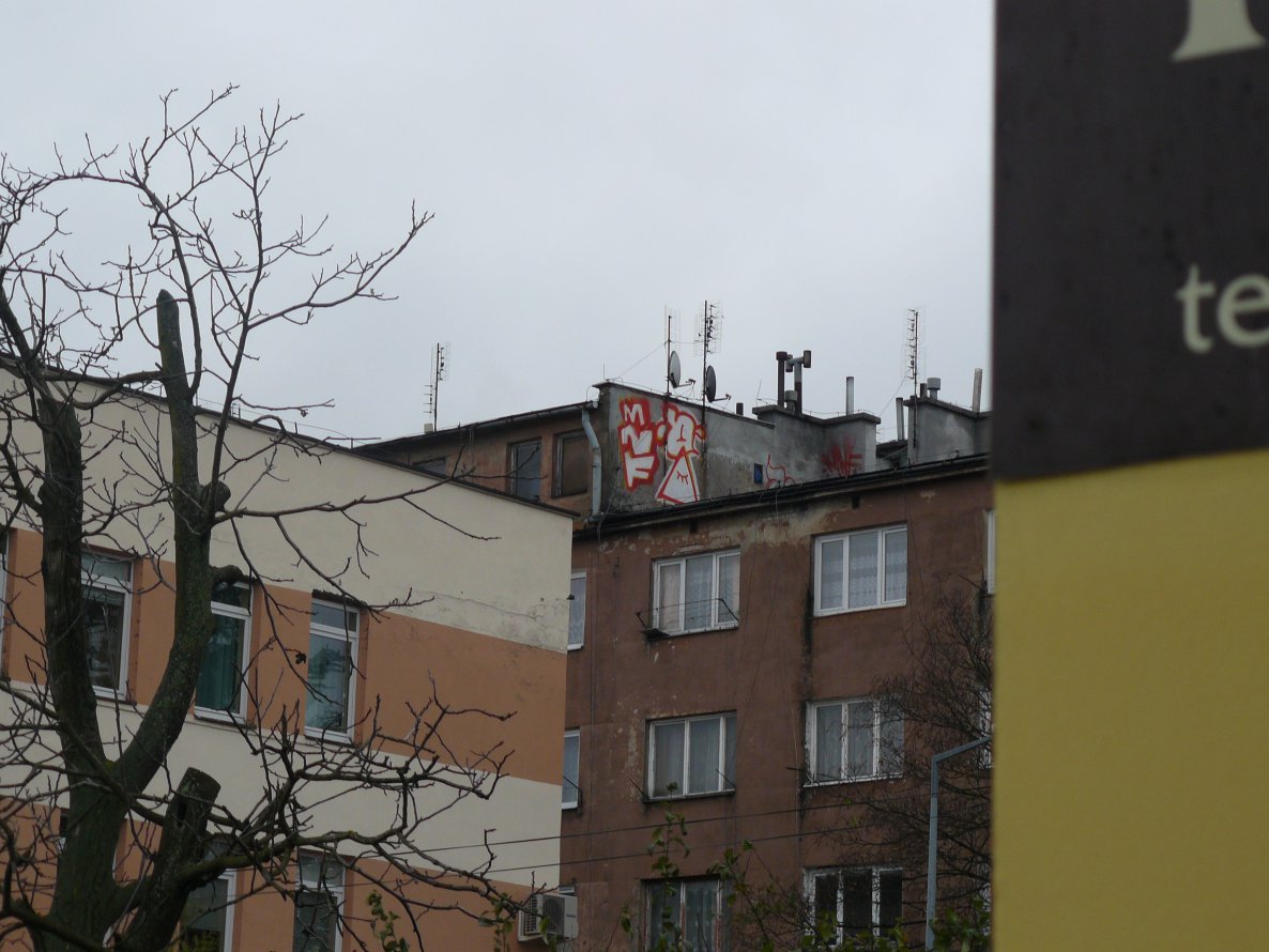 Graffiti Bombing - Photo by done8 - done, KDSC (2013)