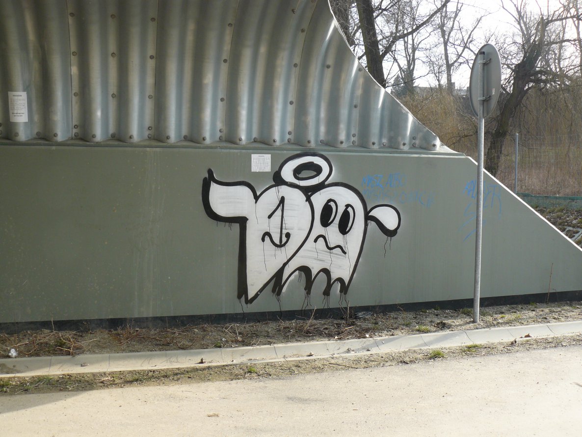Graffiti Bombing - Photo by done8 - done (2014)