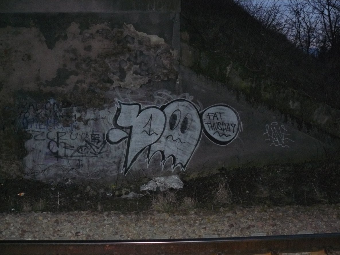 Graffiti Bombing - Photo by done8 - done (2014)