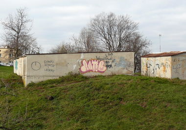 Graffiti Bombing - Photo by done8 - done (2013)