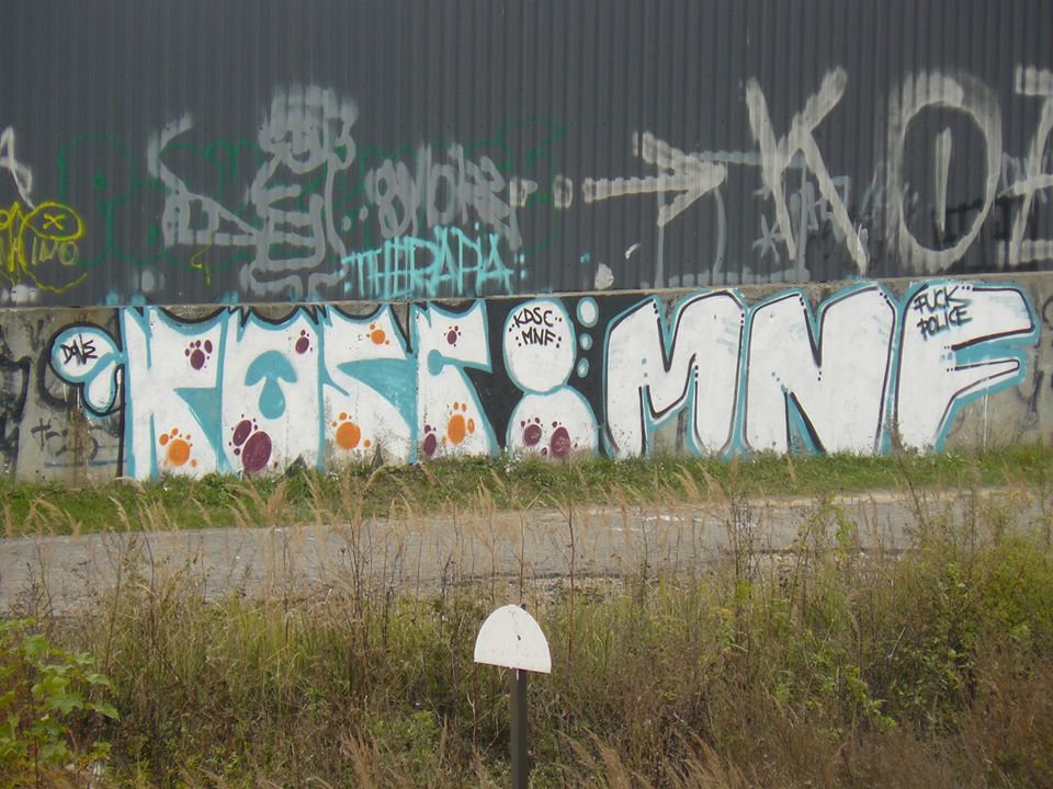 Graffiti Bombing - Photo by done8 - done, kdsc (2013)