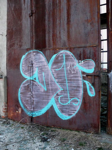 Graffiti Bombing - Photo by done8 - done (2014)