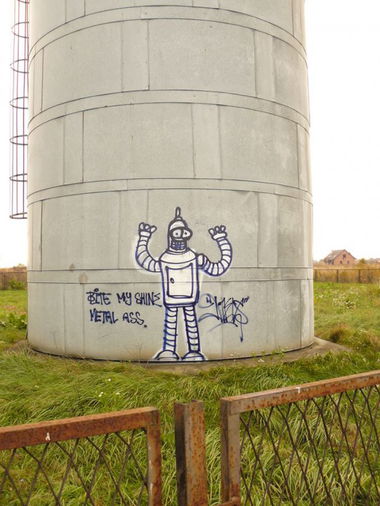 Graffiti Bombing - Photo by done8 - done (2010)