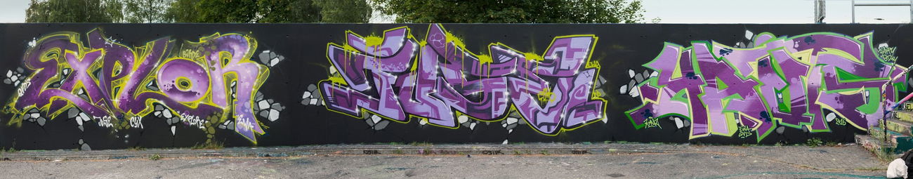 Graffiti Wall in Hamburg - Photo by doppeldee - Explor, juse781, kauts (2016)