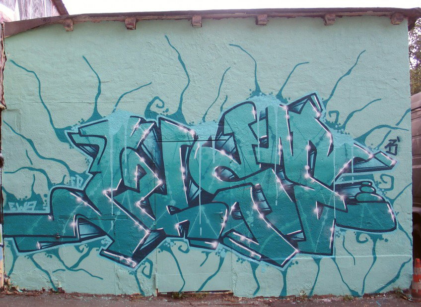 Graffiti Wall in Hamburg - Photo by doppeldee - juse781, ewa, fp (2013)