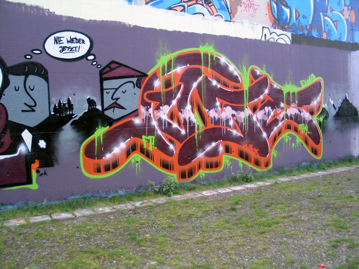 Graffiti Wall in Hamburg - Photo by doppeldee - juse781, ewa, fp (2014)