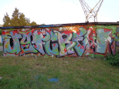 Graffiti Wall - Photo by dreadlooks