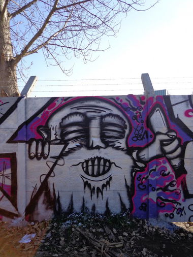Graffiti Wall - Photo by dreadlooks (2013)