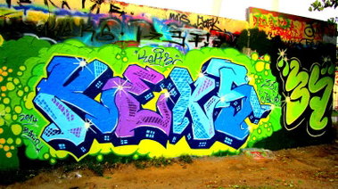 Graffiti Wall in Berlin - Photo by dreisieben - Keks, 37er, Keks37 (2014)