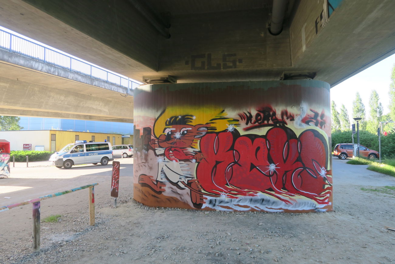 Graffiti Wall - Photo by dreisieben - keks, 37 (2016)