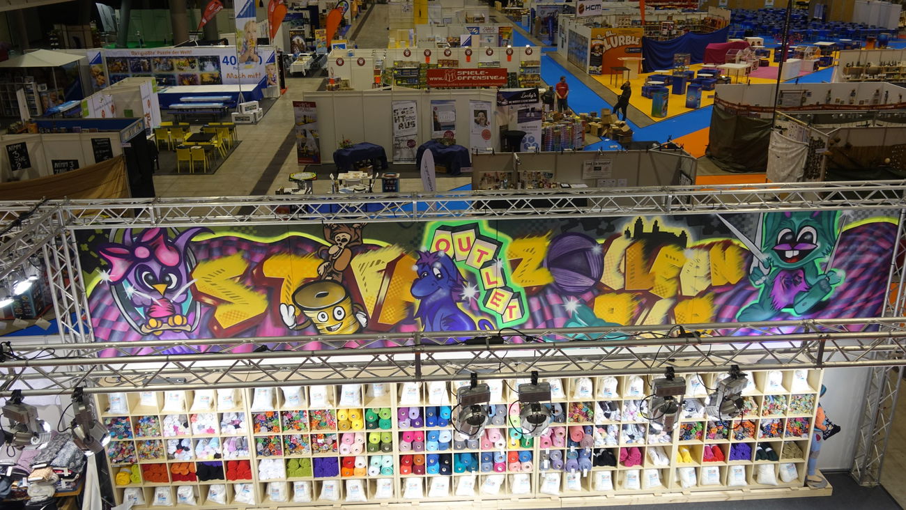 Graffiti Artwork in Stuttgart messe - Photo by dreisieben - keks37, Dreisieben, 37 (2017)