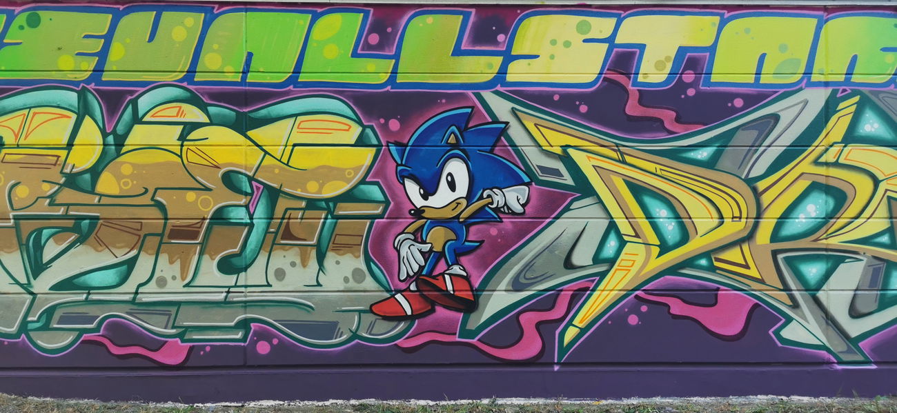 Graffiti Wall - Photo by drek - eke, drek, bevallstars (2020)