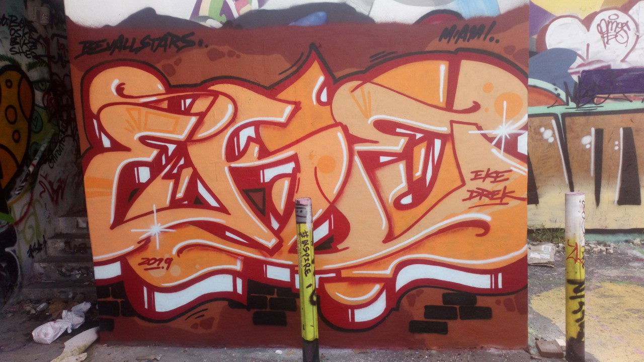 Graffiti Wall - Photo by drek - eke, bevallstars, miami (2019)