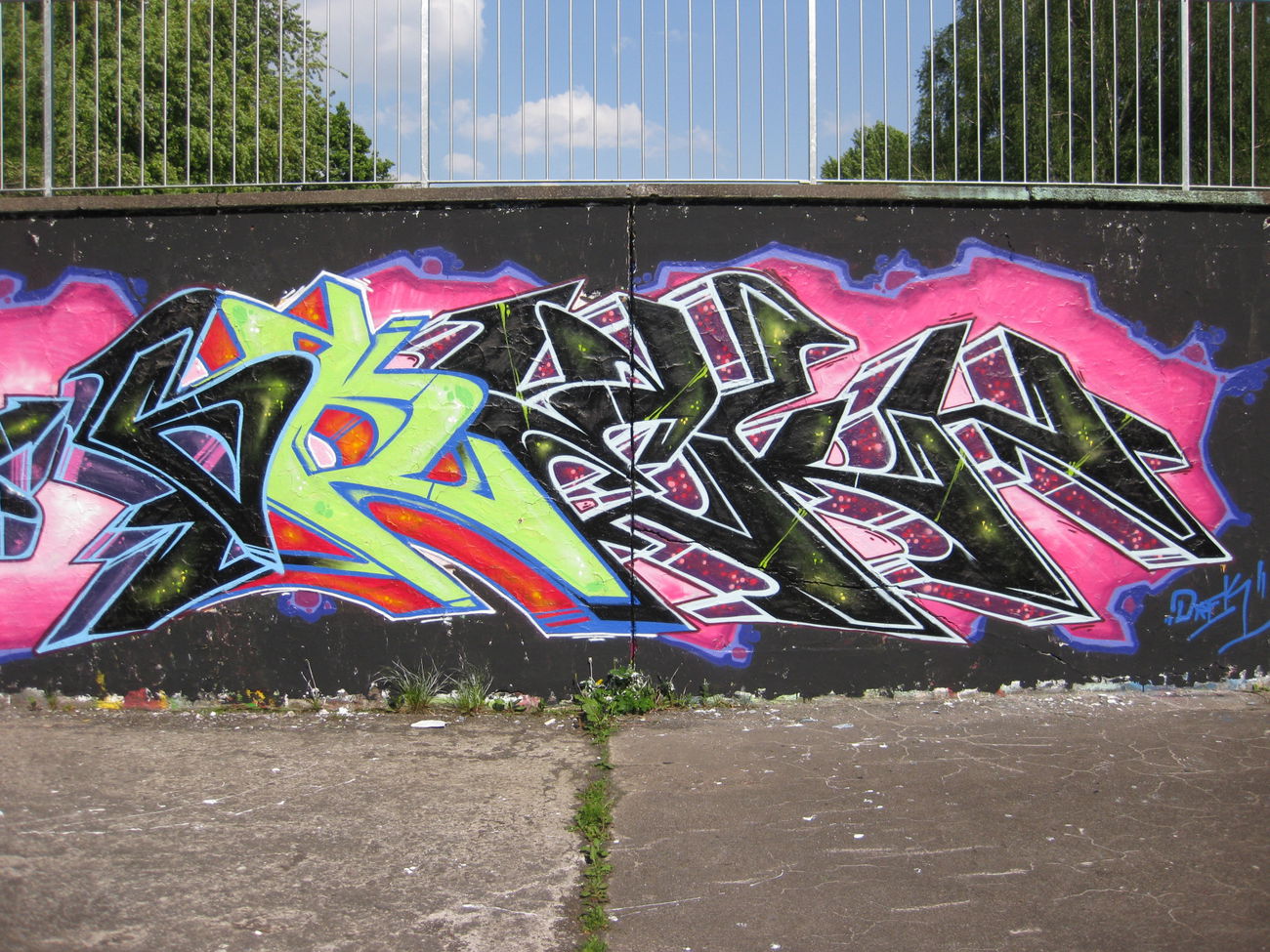 Graffiti Wall - Photo by drek - drek, bevallstars, kassel (2010)