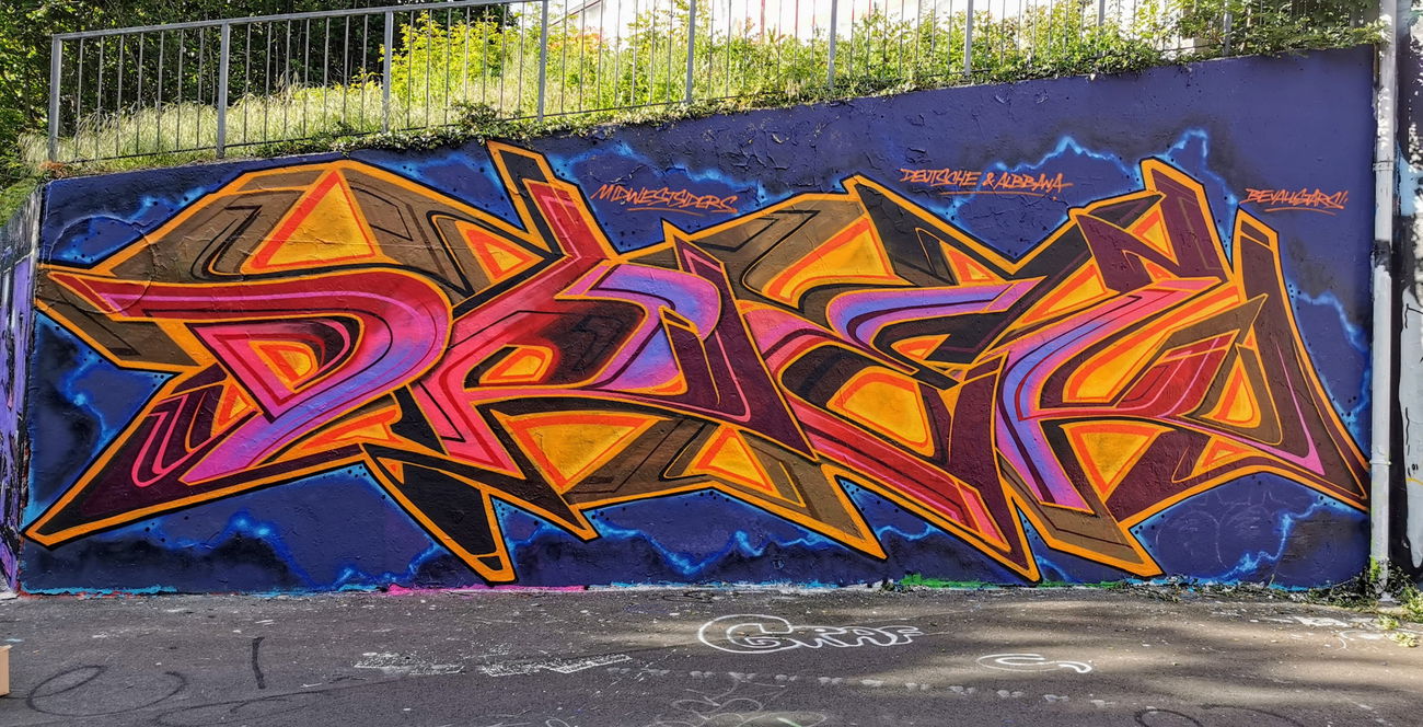 Graffiti Wall - Photo by drek - drek, bevallstars, kassel (2020)