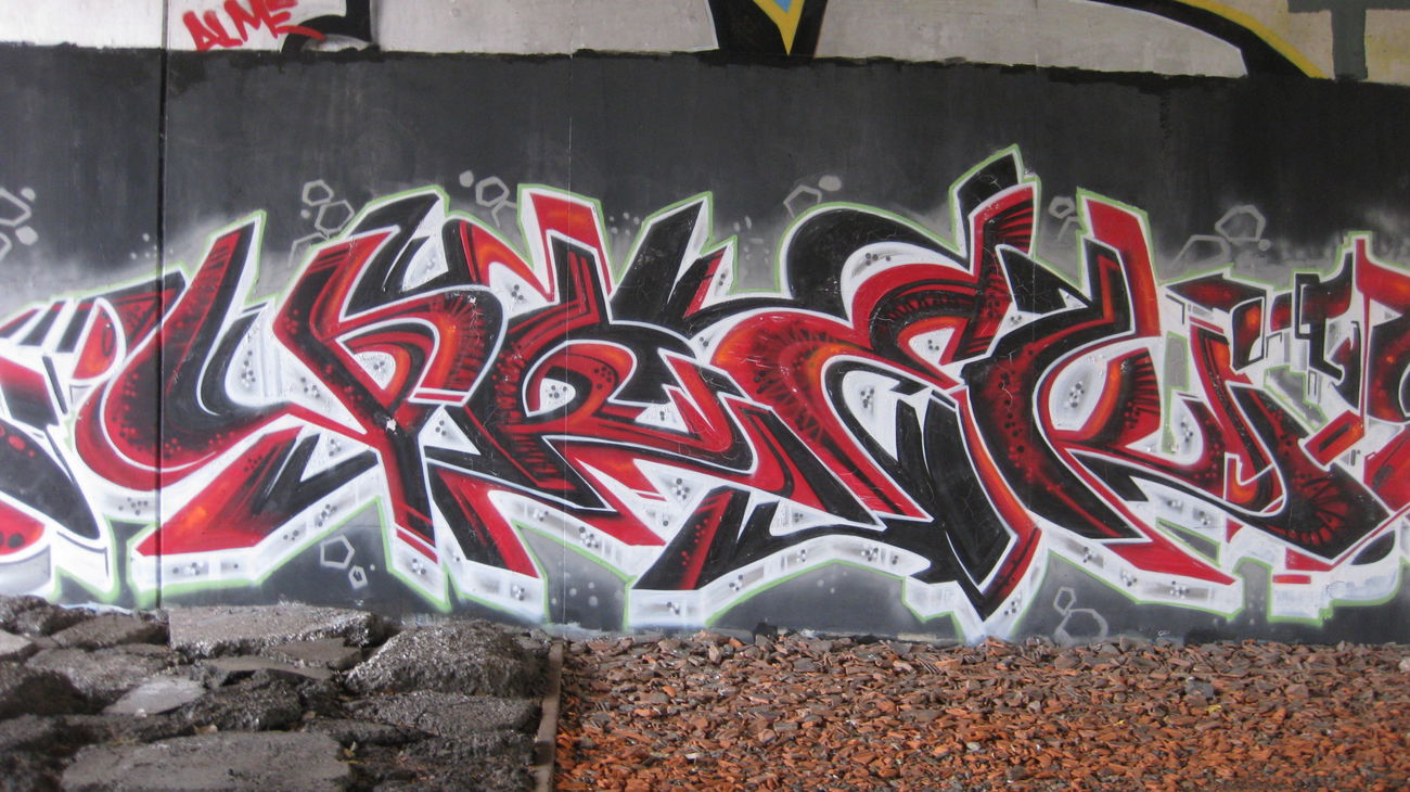 Graffiti Wall - Photo by drek - drek, bevallstars, kassel (2011)
