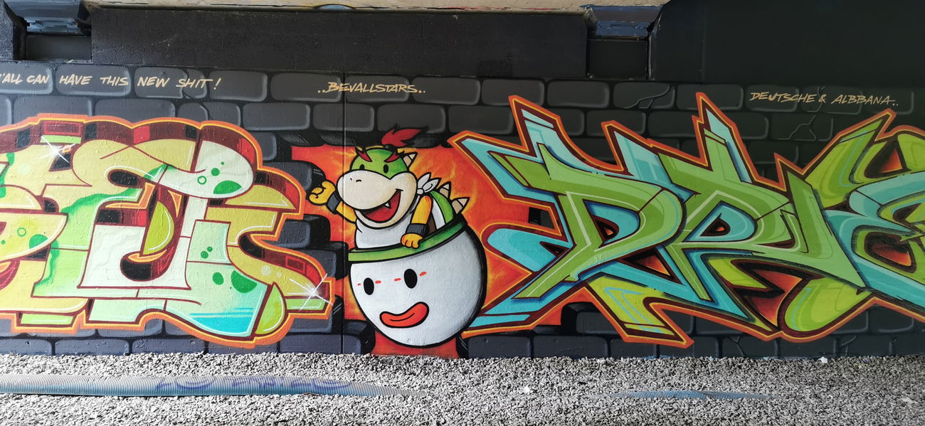 Graffiti Wall - Photo by drek - drek, eke, bevallstars (2020)