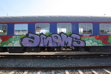 Graffiti Train in Nürnberg - Photo by dripslover - aroms (2014)