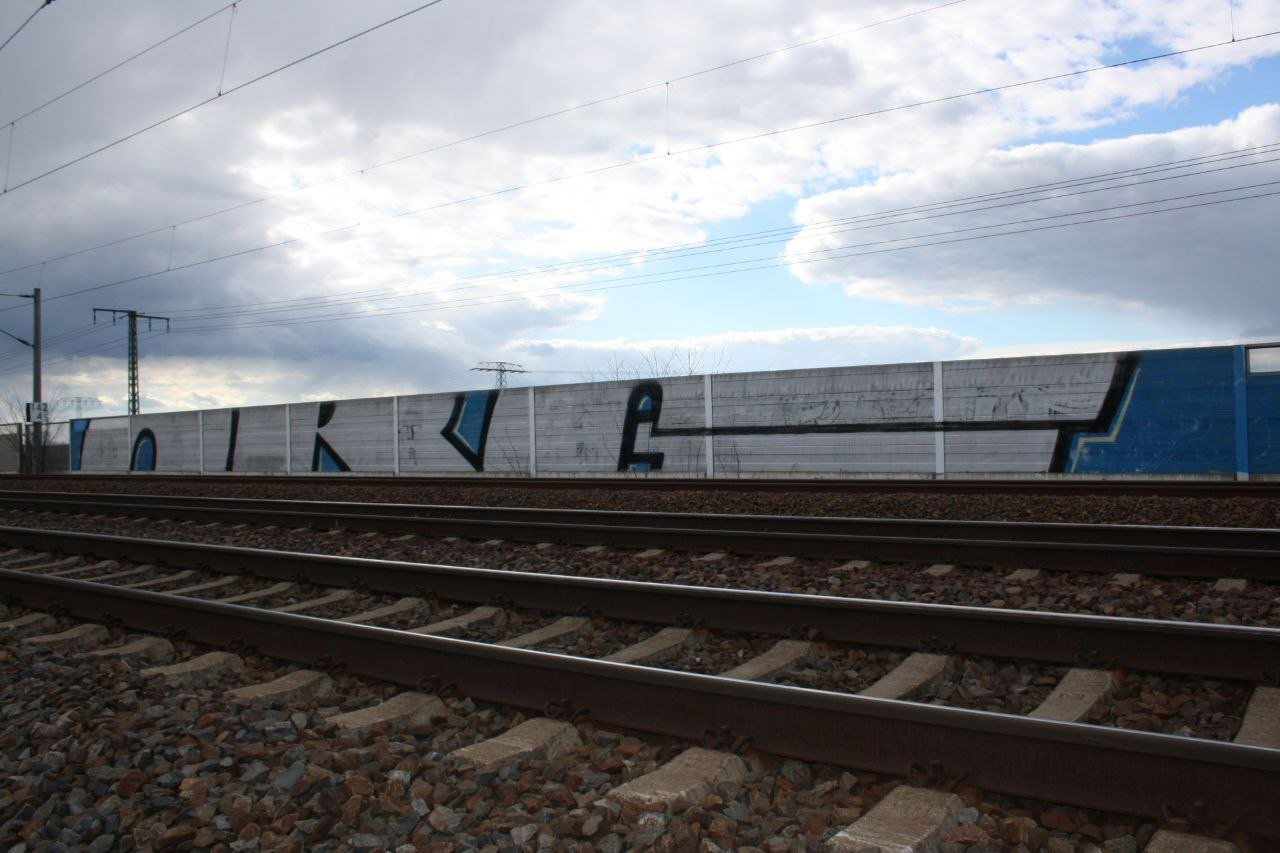 Graffiti Bombing in Leipzig - Photo by dripslover - org