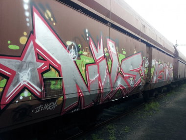 Graffiti Train - Photo by dripslover (2014)