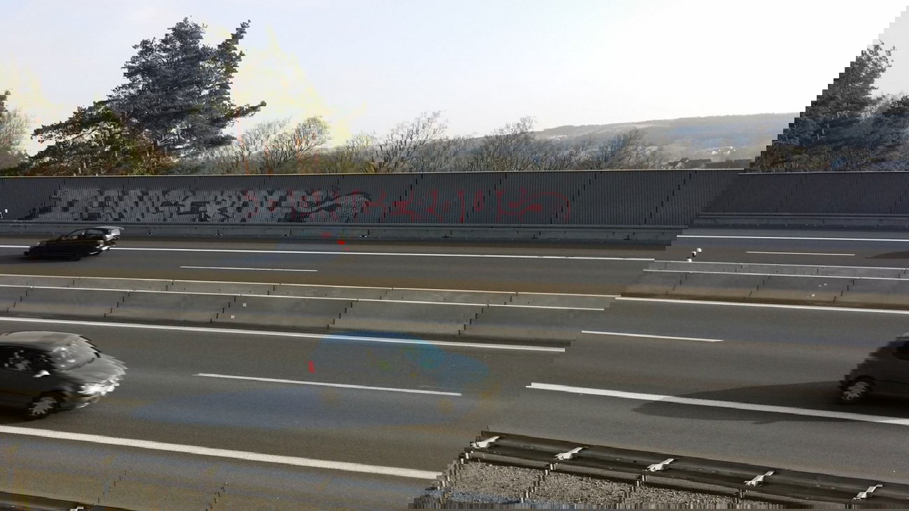 Graffiti Bombing in Bayreuth - Photo by dripslover - dns, dangerous, gmb (2015)