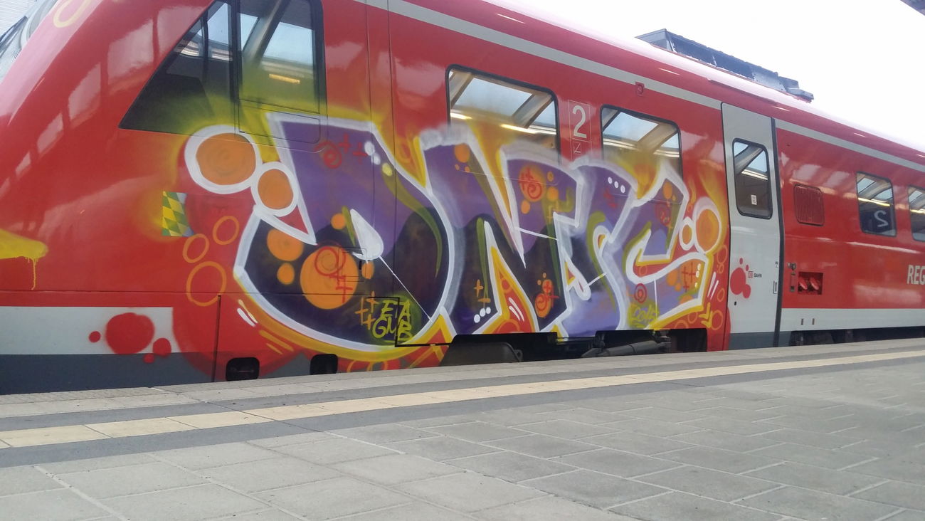 Graffiti Train in Nürnberg - Photo by dripslover - dnsc, gmb, eta (2015)
