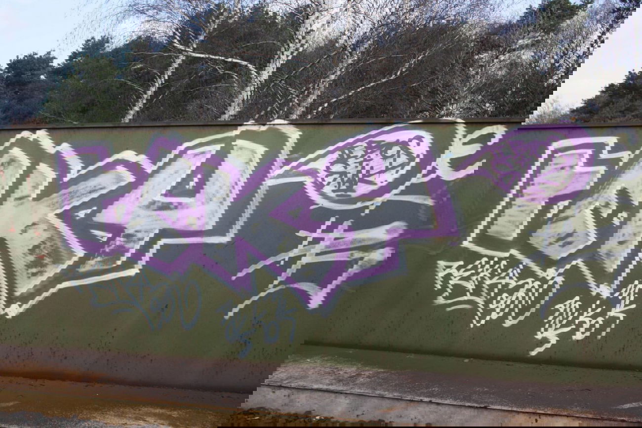 Graffiti Bombing in Nürnberg - Photo by dripslover - reky, 26 (20xx)