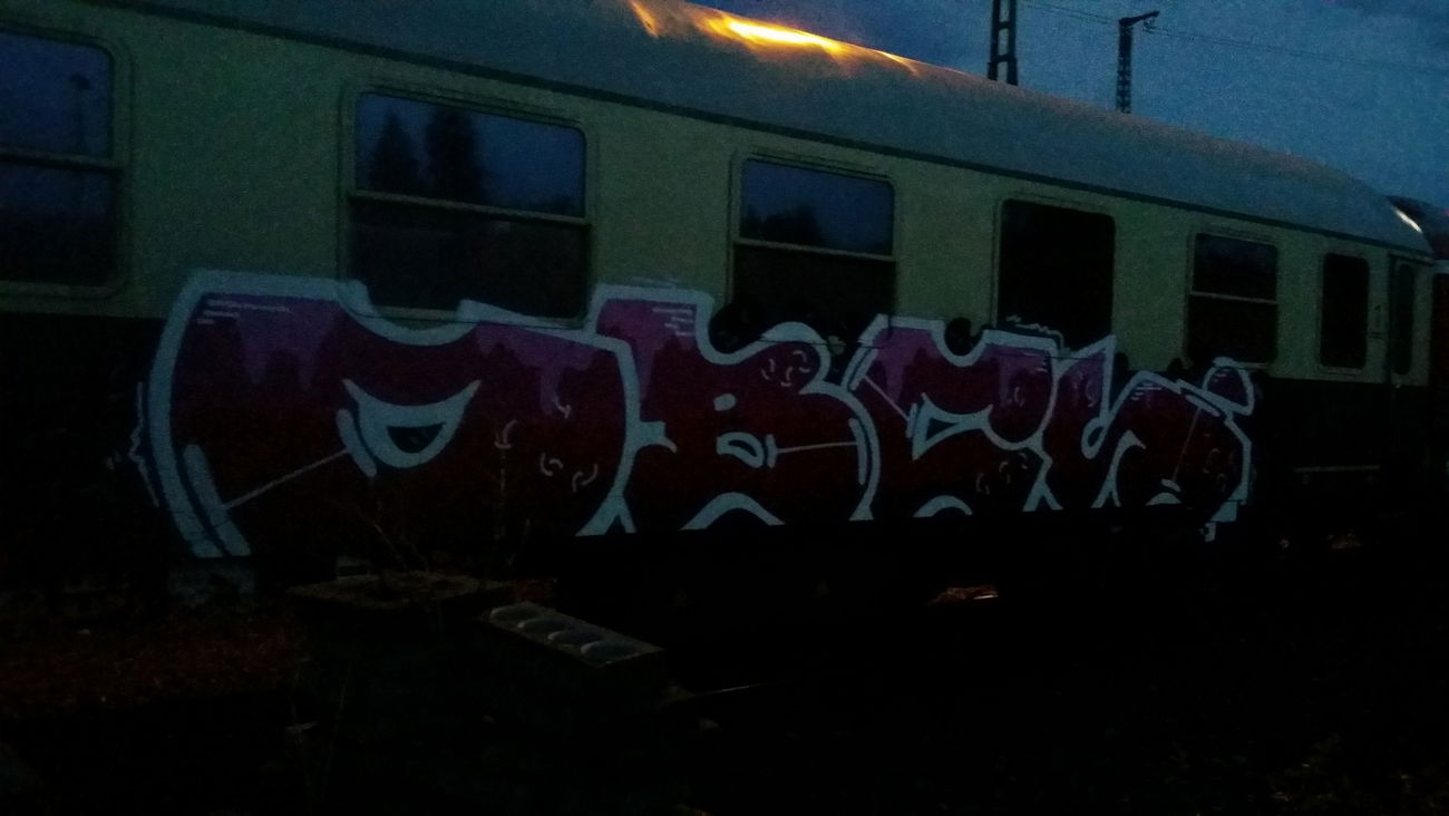 Graffiti Train - Photo by dripslover - obcs