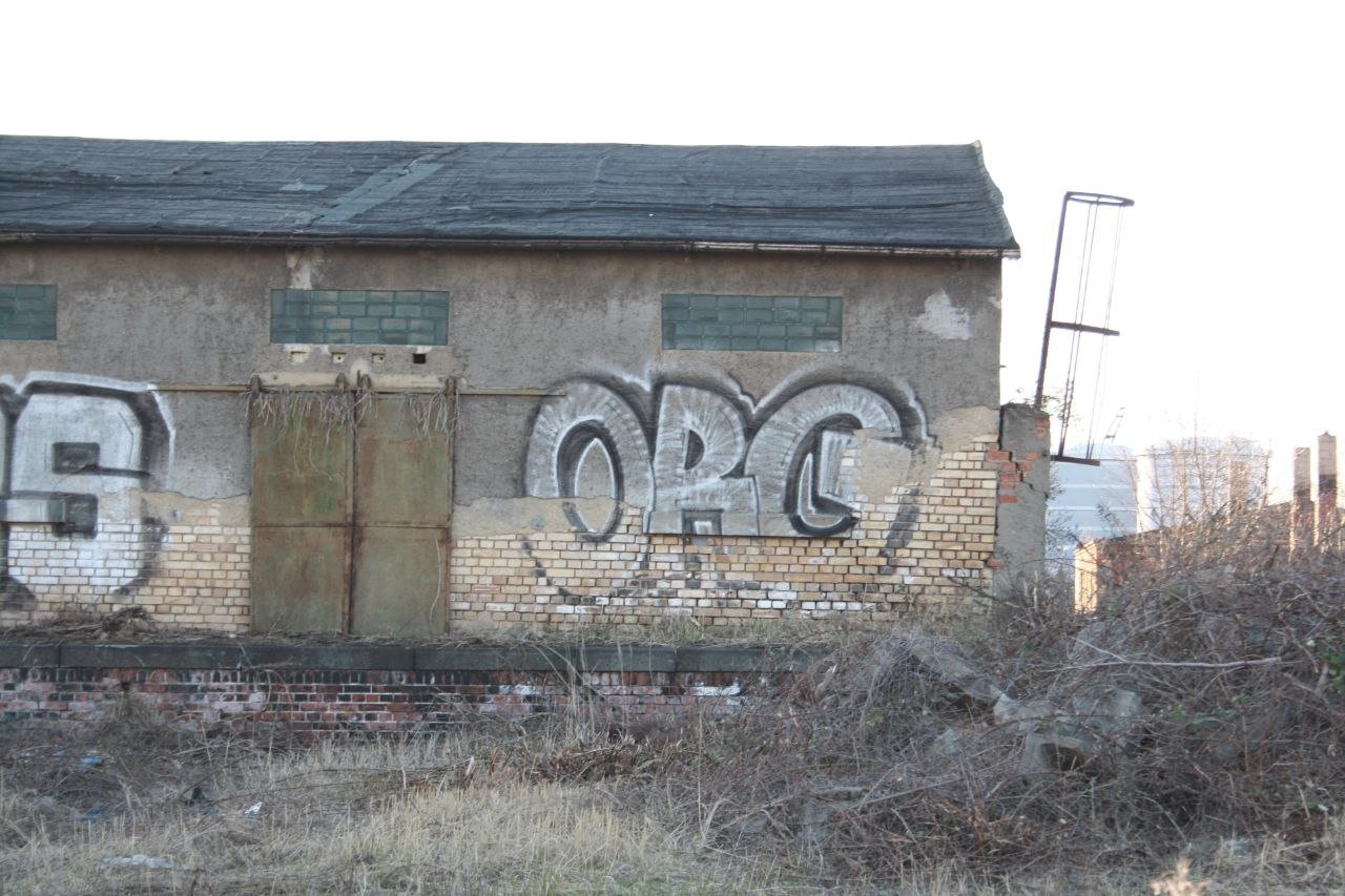 Graffiti Bombing in Leipzig - Photo by dripslover - org