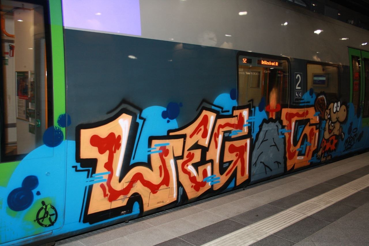 Graffiti Train in Leipzig - Photo by dripslover - wegas, org (2015)