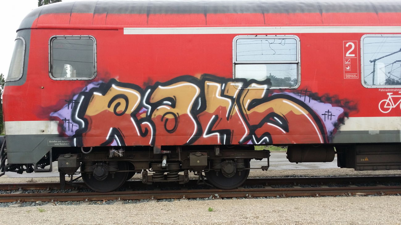 Graffiti Train in Nürnberg - Photo by dripslover - Rans (2015)