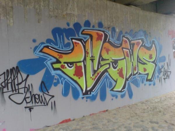 Graffiti Artwork in Bayreuth - Photo by dripslover - chews