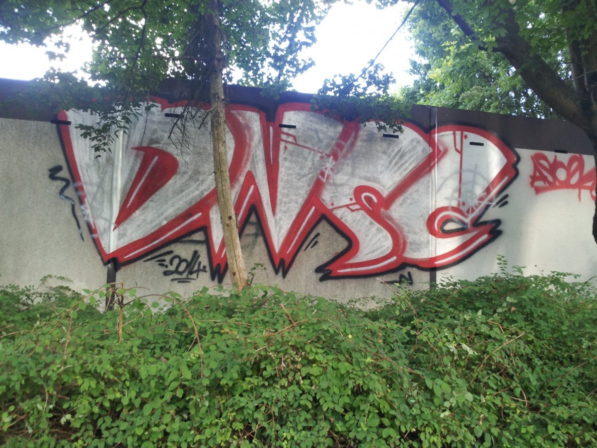 Graffiti Wall in Bayreuth - Photo by dripslover - asök (2014)
