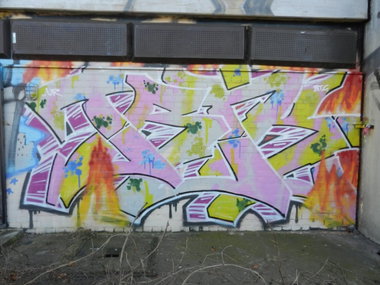 Graffiti Wall in Berlin - Photo by dripslover